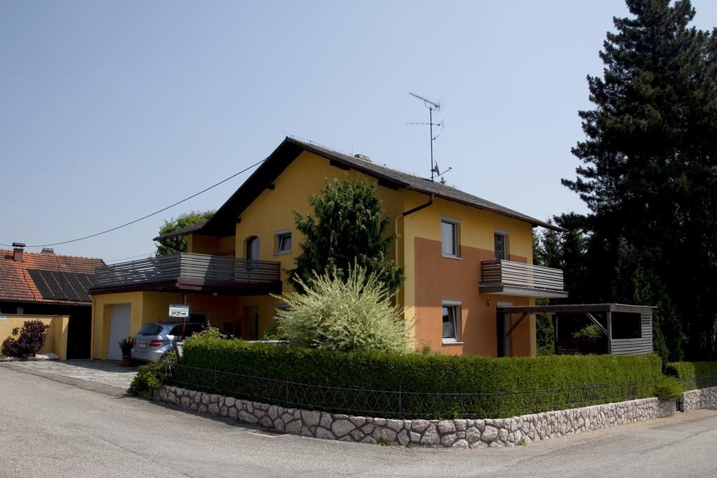 Gaestehaeuser Anni Ehrndorfer Ried im Innkreis Exterior photo